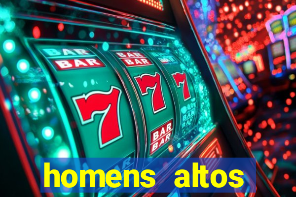 homens altos sarados pelados